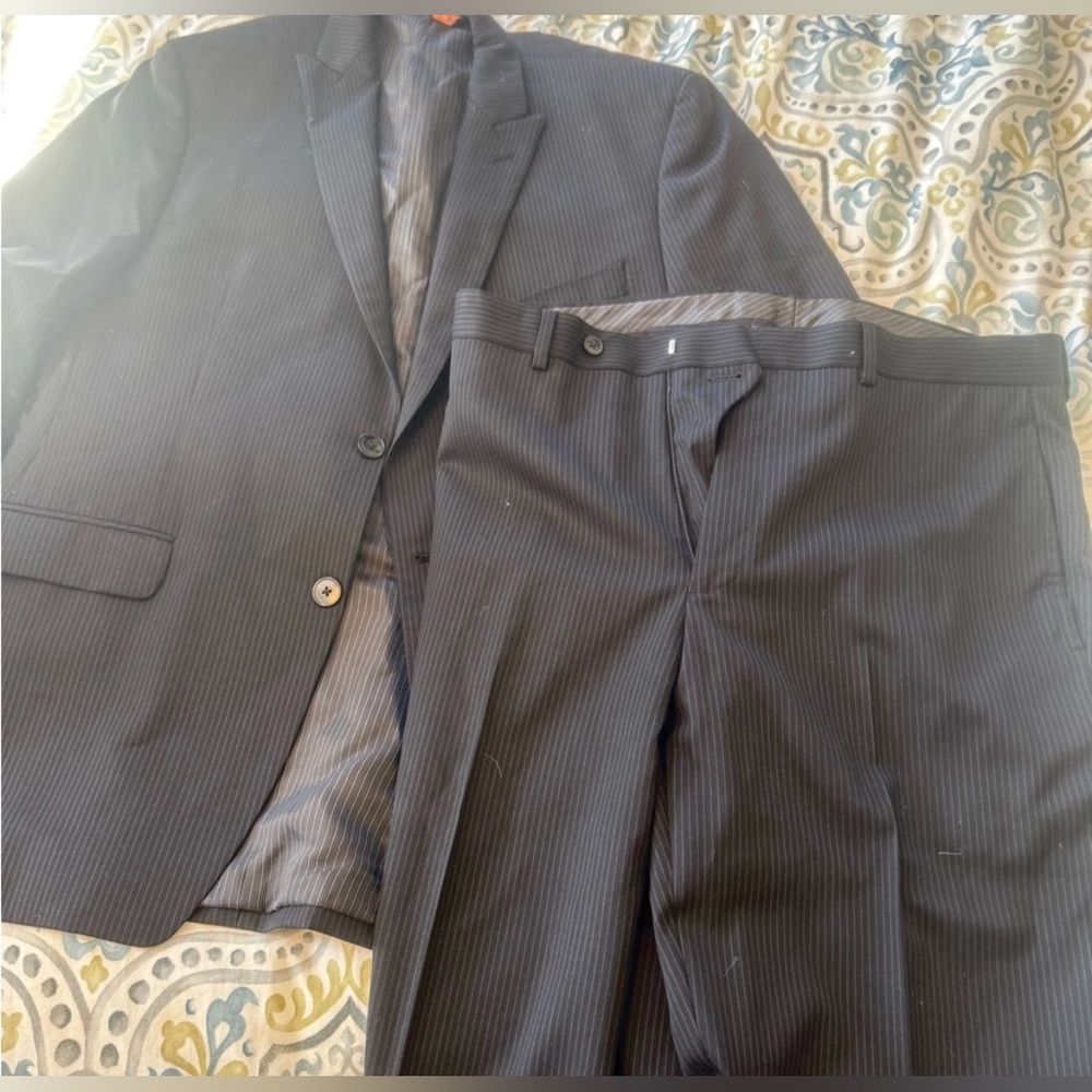 Calvin Klein Men's Classic Pinstripe Suit